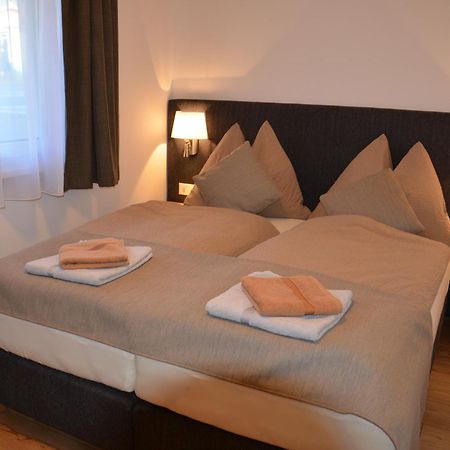 Apartment Haus Van Der Leij Russbach am Pass Gschütt Oda fotoğraf