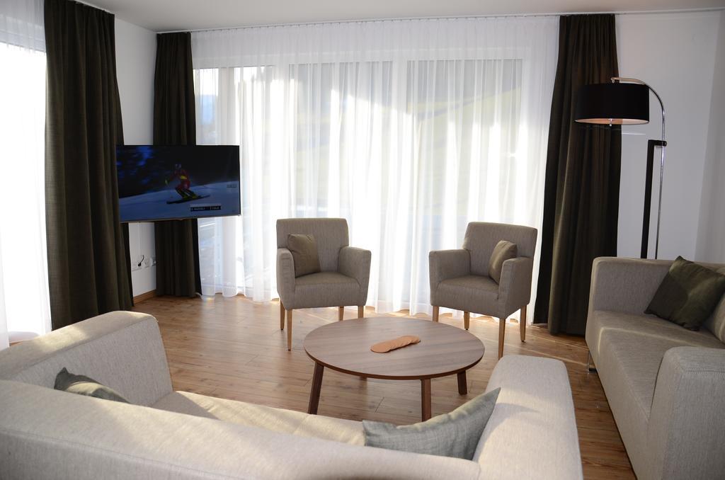 Apartment Haus Van Der Leij Russbach am Pass Gschütt Oda fotoğraf