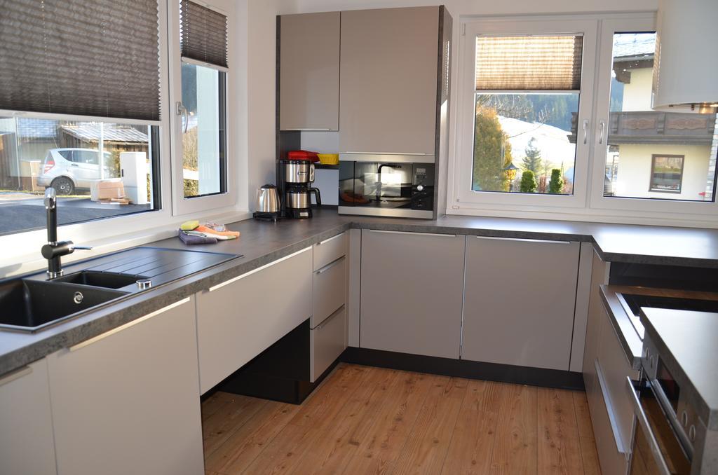 Apartment Haus Van Der Leij Russbach am Pass Gschütt Oda fotoğraf