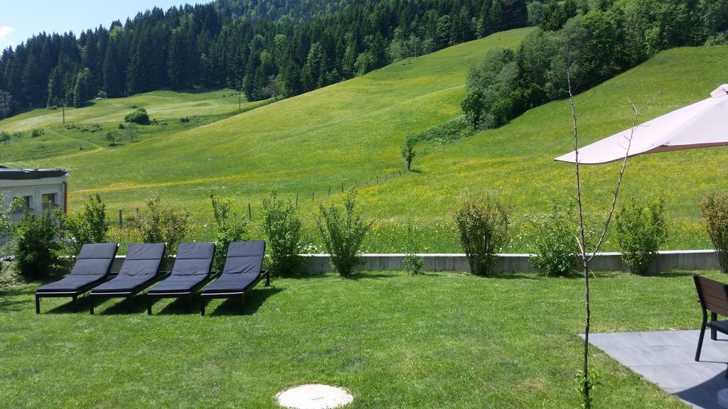 Apartment Haus Van Der Leij Russbach am Pass Gschütt Dış mekan fotoğraf